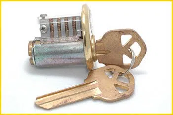 Metro Locksmith Services Philadelphia, PA 215-583-2338 - 12-rekeying-locks