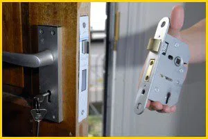 Metro Locksmith Services Philadelphia, PA 215-583-2338 - 13-lock-replace
